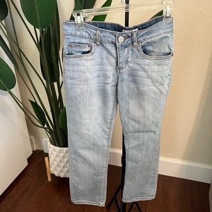 Juniors Capri Jeans